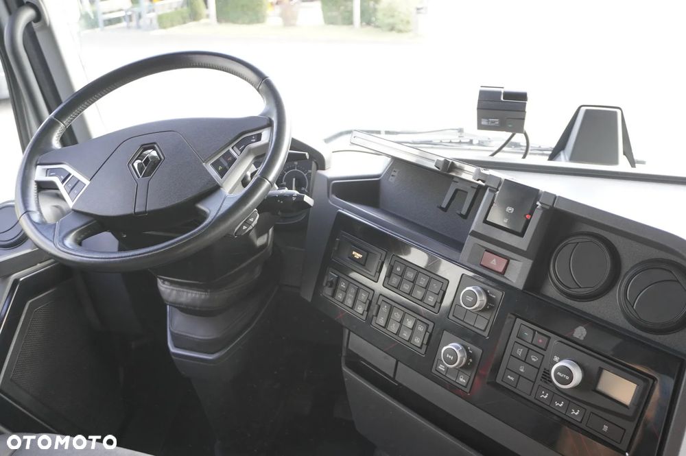 Renault VP K520 6x4 Medium / Tajfun LIV 120 K crane / 120 tho. km! / 2024_257996 - 21