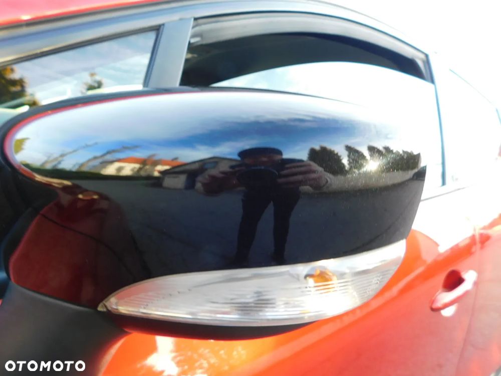 Renault Clio 1.2 16V 75 LIMITED - 21