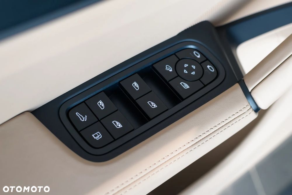 Porsche Cayenne E-Hybrid PHEV Black Edition - 25