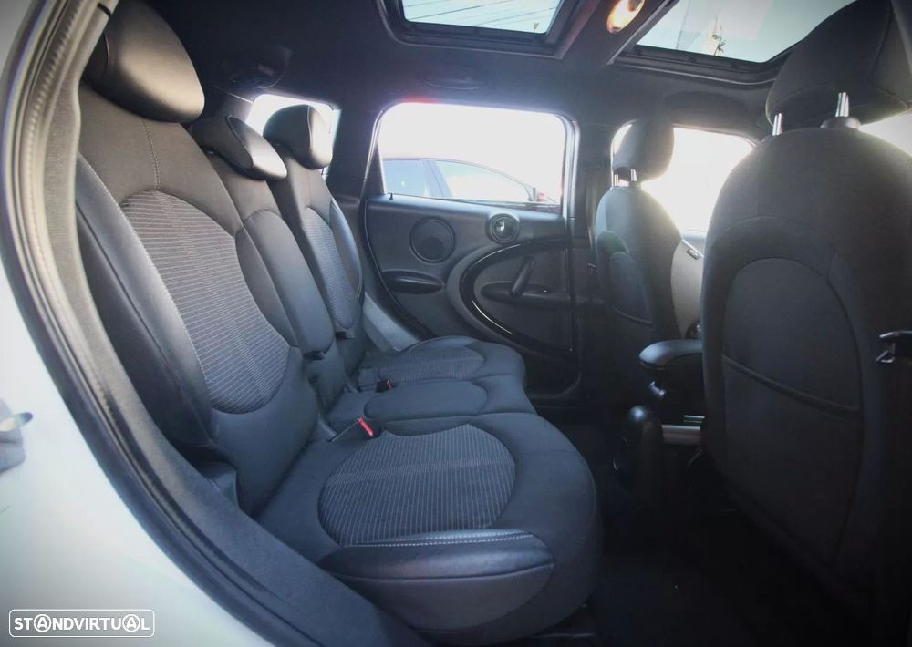MINI Countryman Cooper D Aut. — fotografia 16