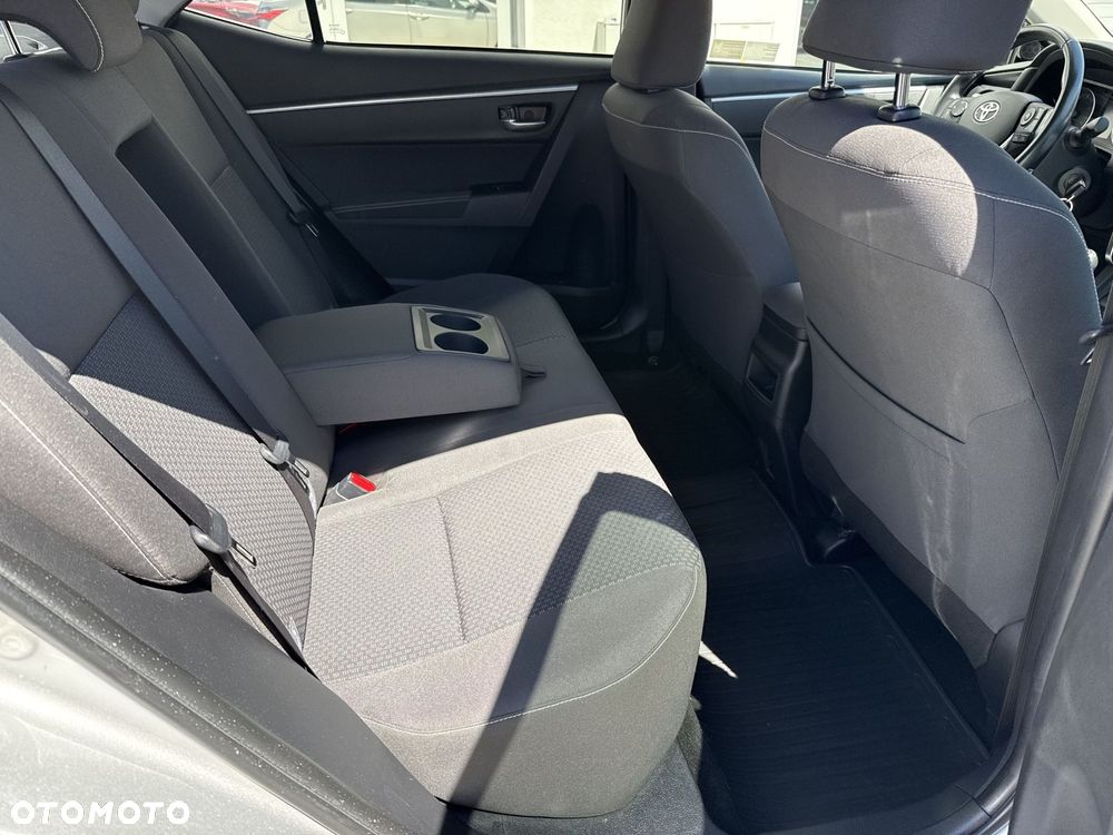 Toyota Corolla - 8
