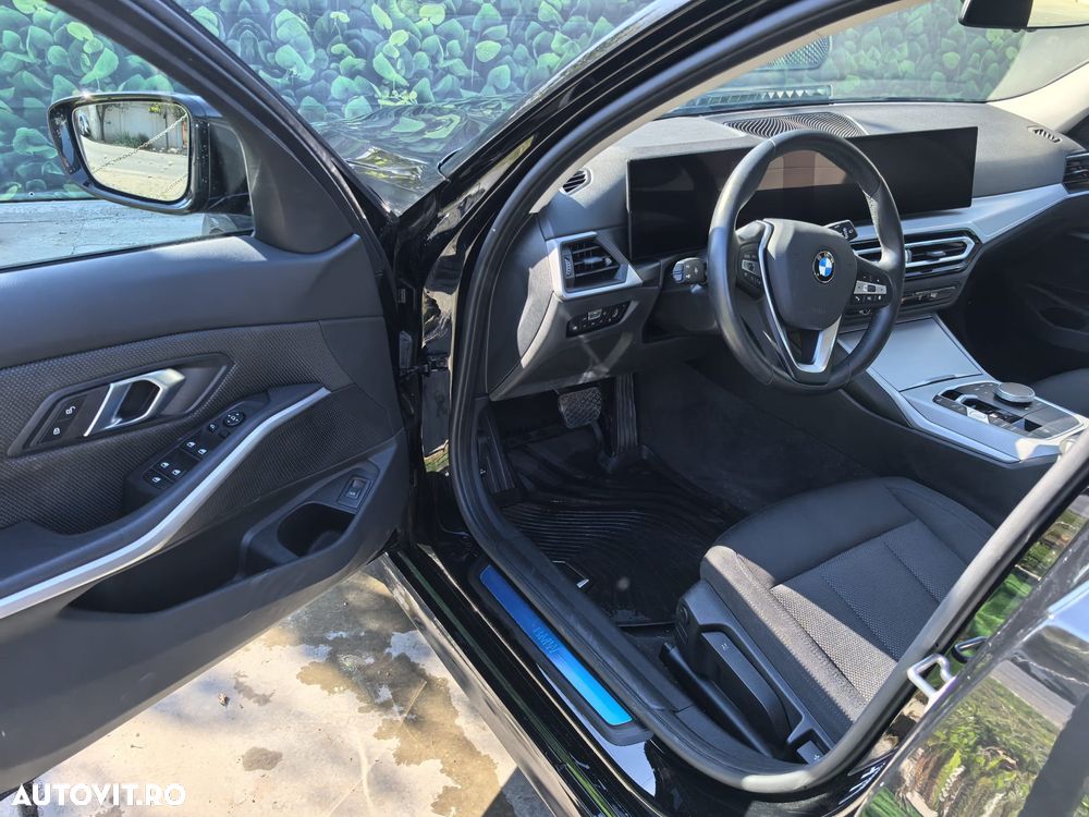 BMW Seria 3 320i AT - 10
