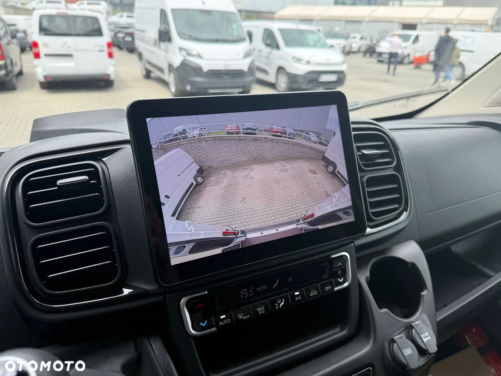 Toyota Proace MAX - 13