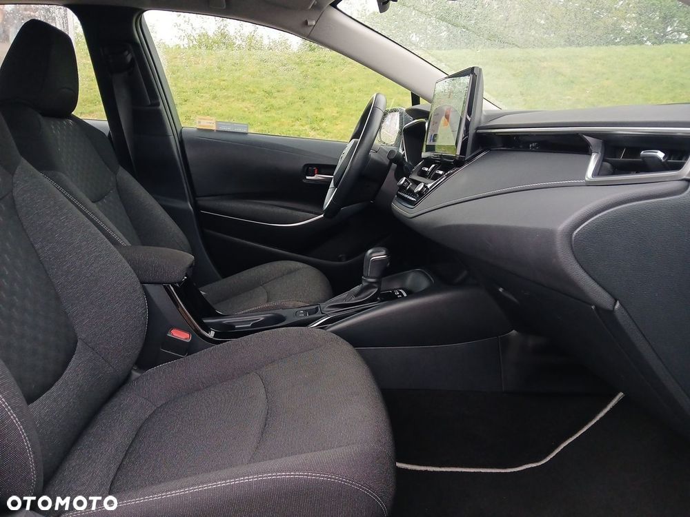 Toyota Corolla 1.8 Hybrid Comfort - 13