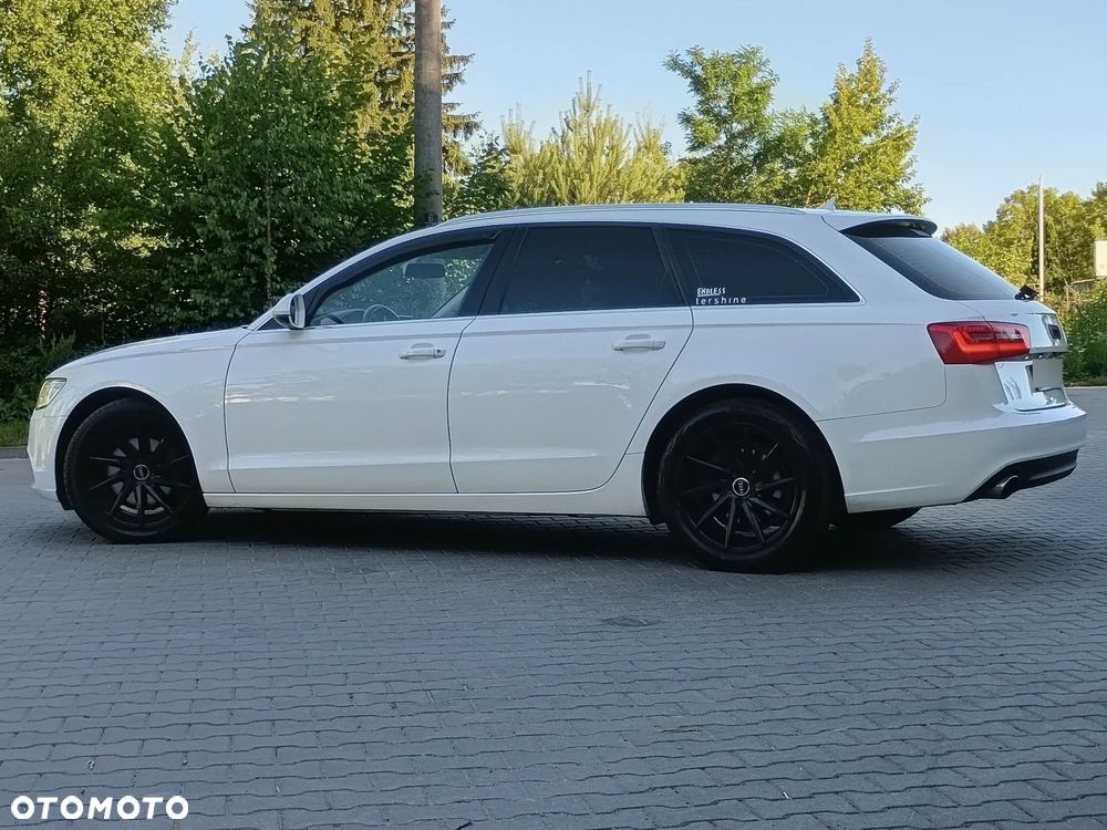 Audi A6 Avant - 16