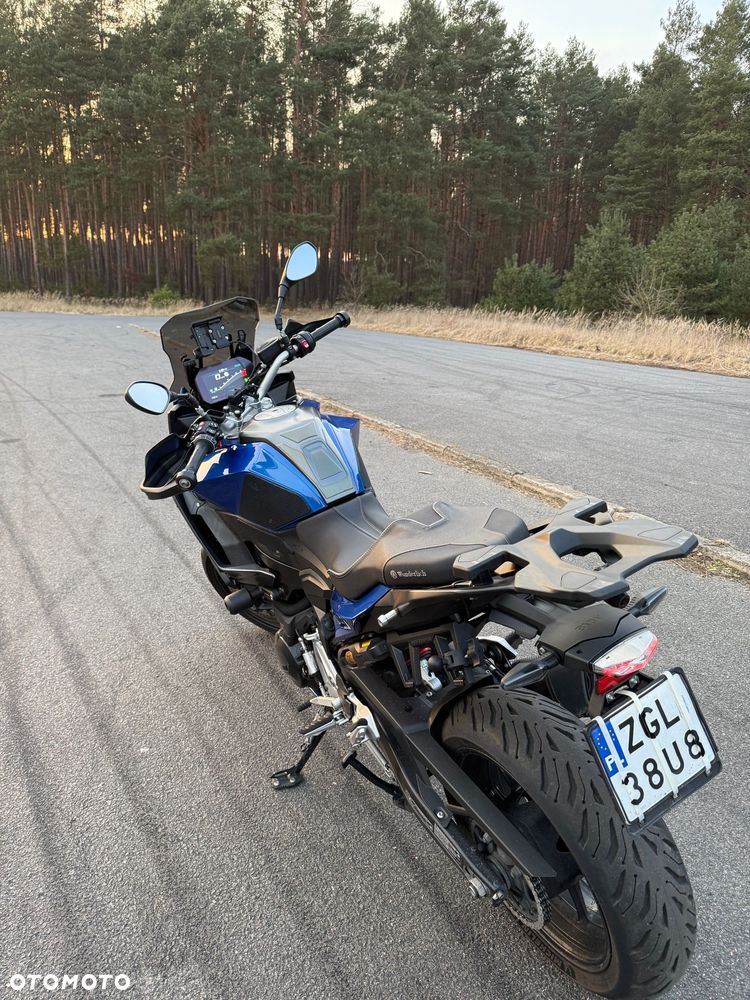BMW F - 4