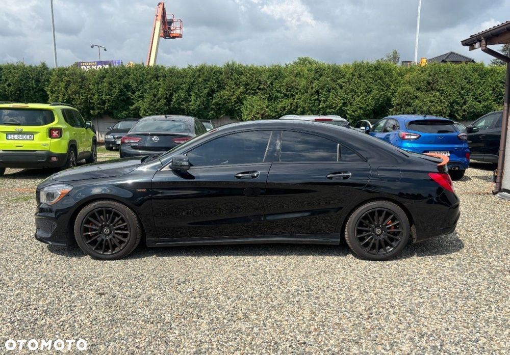 Mercedes-Benz CLA - 2