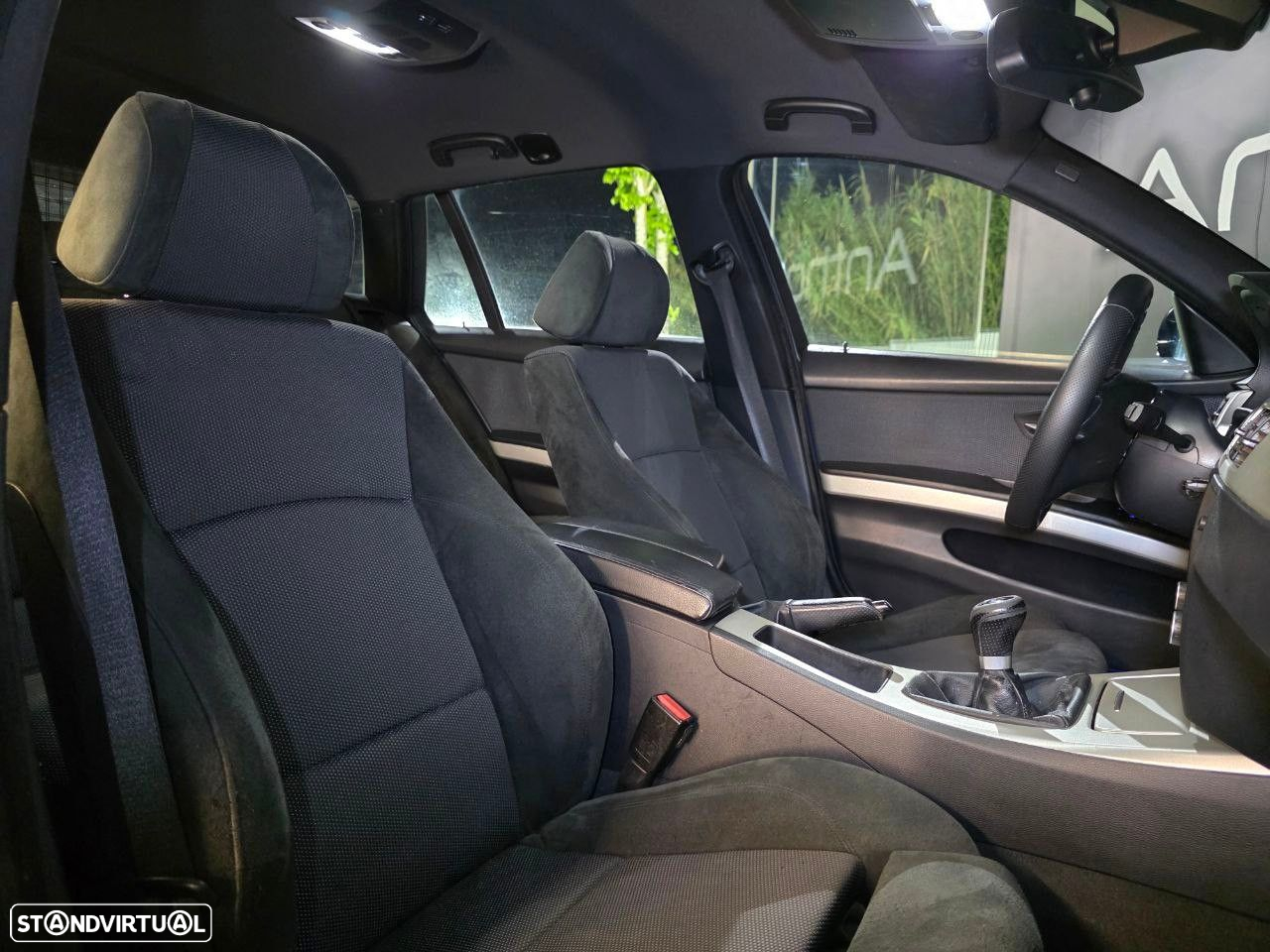 BMW 320 d Touring Exclusive - 4