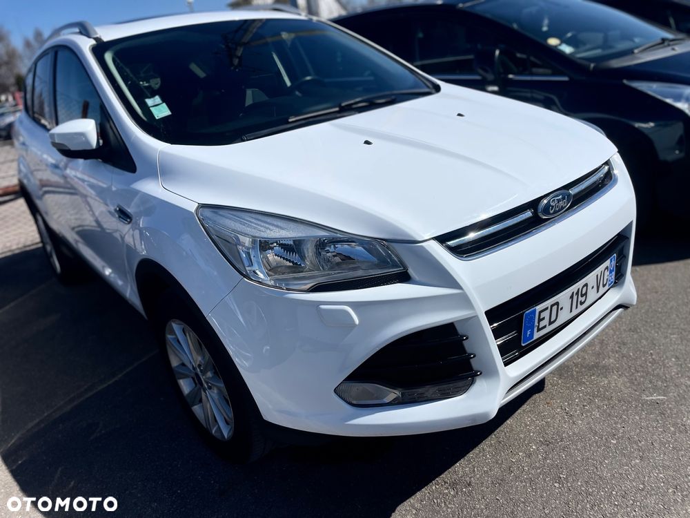 Ford Kuga 2.0 TDCi 2x4 Titanium - 3