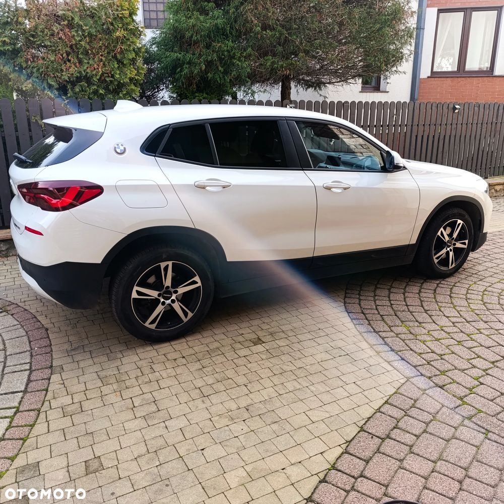 BMW X2 sDrive18i Advantage - 9