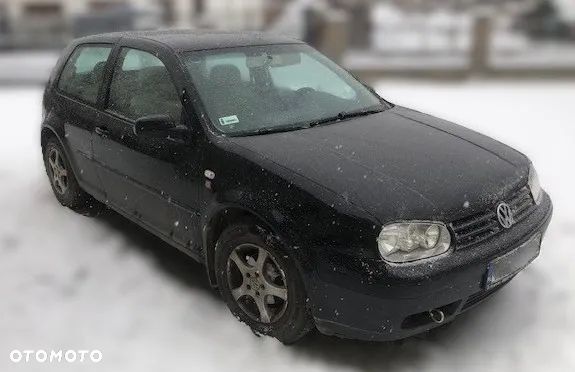 Volkswagen Golf 1.6 Q - 1