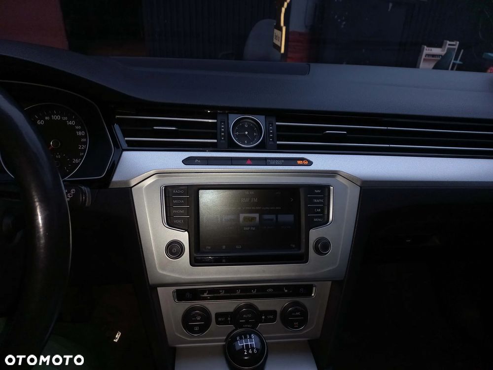 Volkswagen Passat - 3