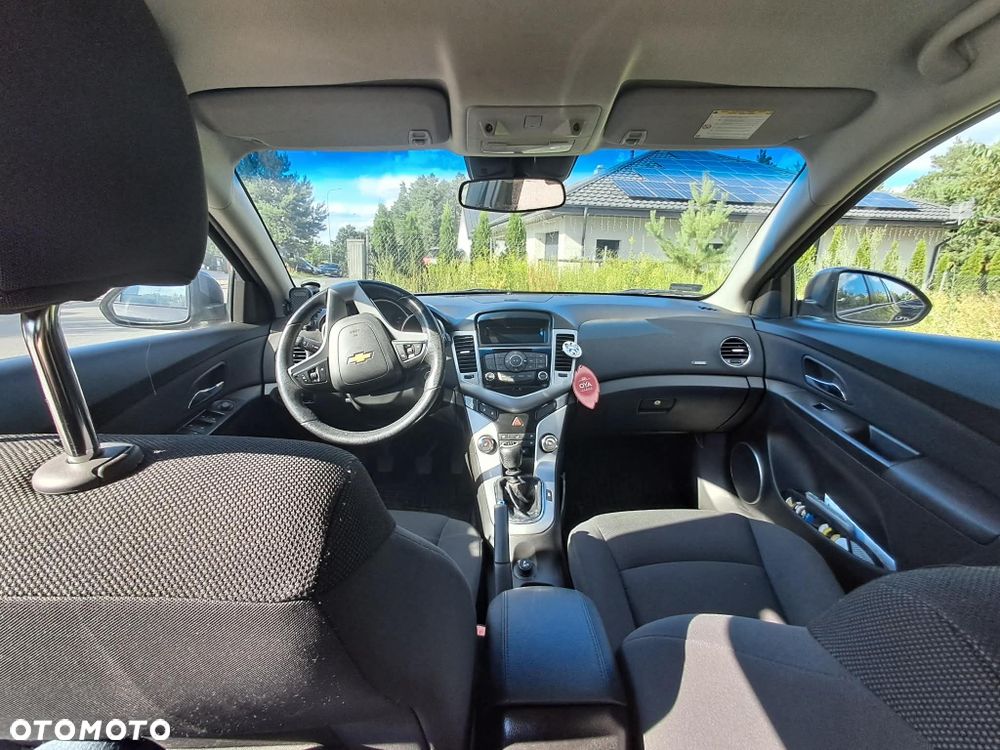 Chevrolet Cruze - 8