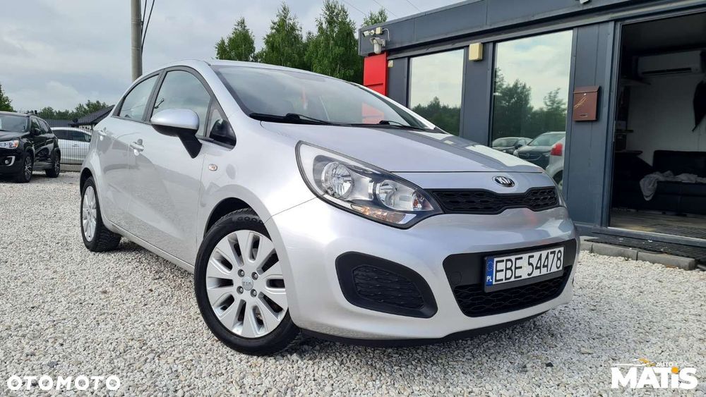 Kia Rio - 11
