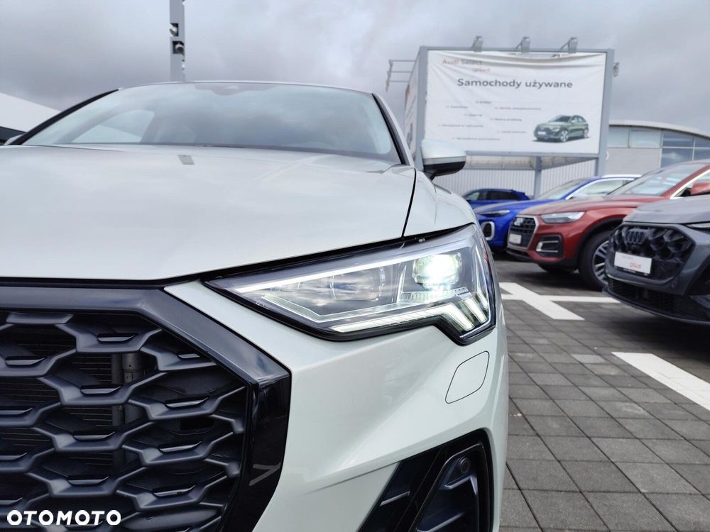 Audi Q3 Sportback - 10