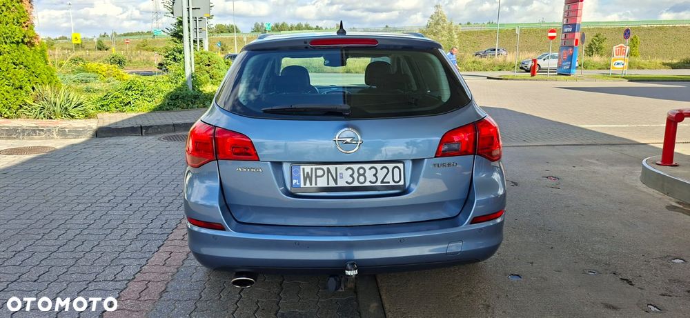 Opel Astra 1.6 Turbo Design Edition - 5