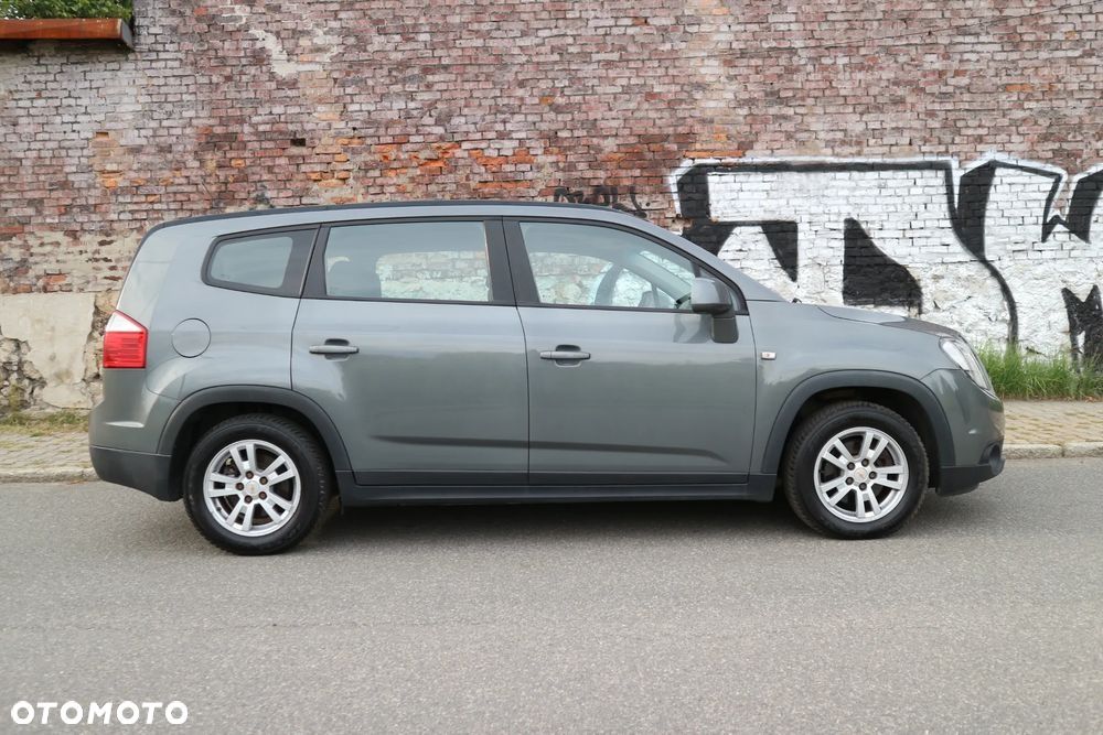 Chevrolet Orlando 2012 photo 3