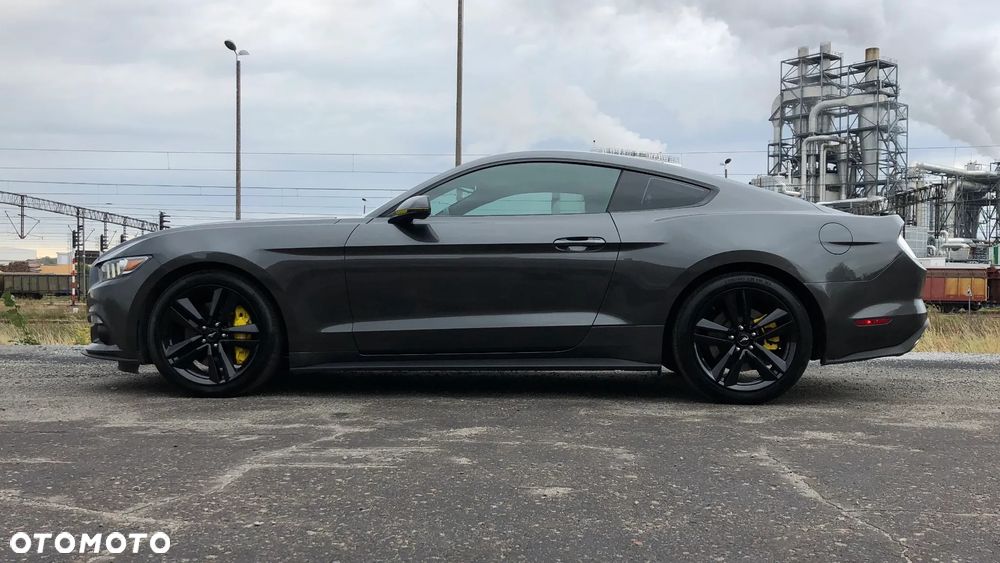 Ford Mustang 2015 photo 2