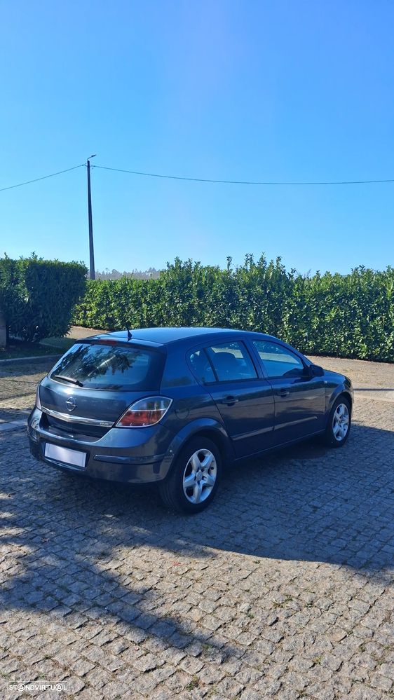 Opel Astra 1.3 CDTi Enjoy - 11
