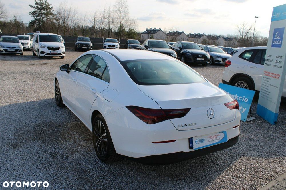 Mercedes-Benz CLA - 8