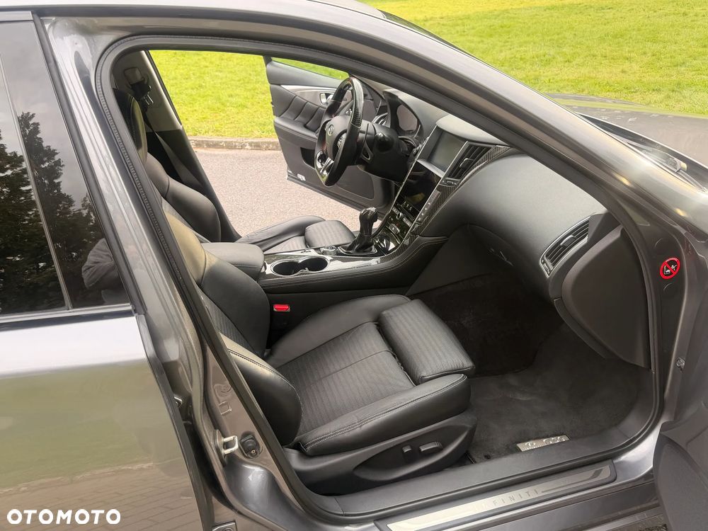 Infiniti Q50 2.0t Sport Tech - 30