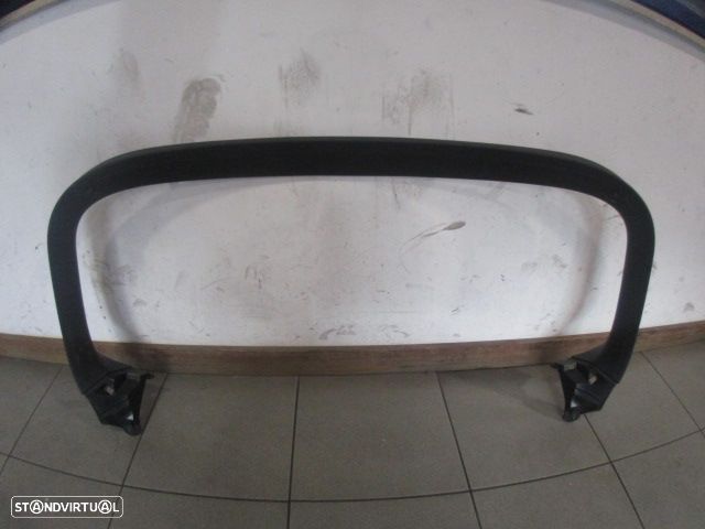 Grelha Friso 8X4867973 AUDI A1 SPORTBACK 8X FASE 1 2013 1.6TDI 105CV 5P PRETO TR GRE TAMPA TRASEIRA SUPERIOR MALA - 1