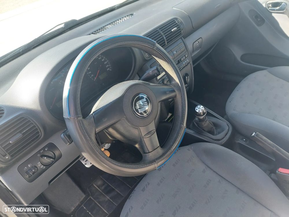 SEAT Leon 1.4 16V Confort JE+AC - 5