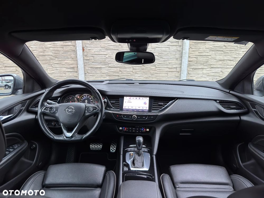 Opel Insignia 2.0 T 4x4 Exclusive S&S - 22