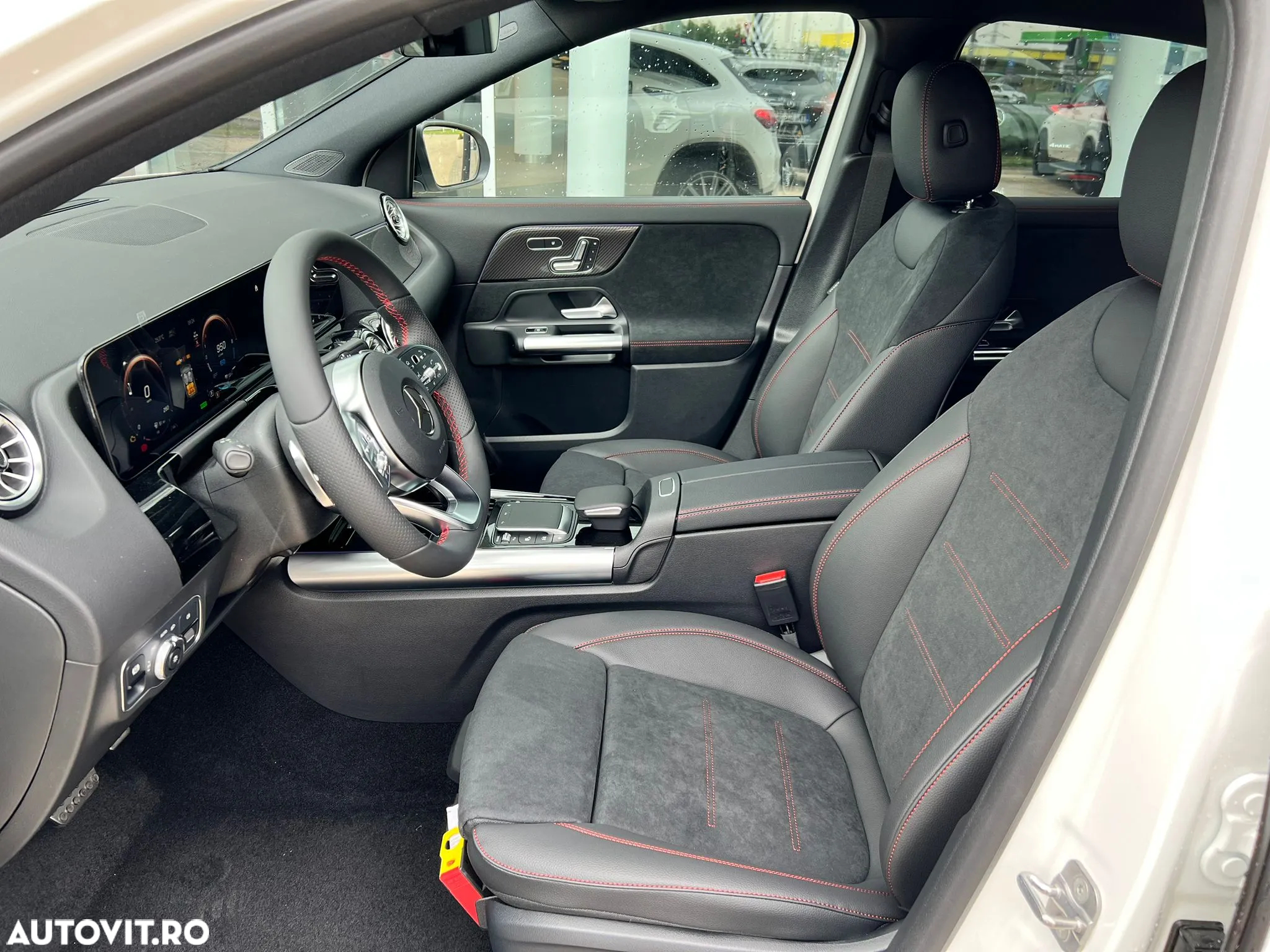 Mercedes-Benz GLA 250 e - 12