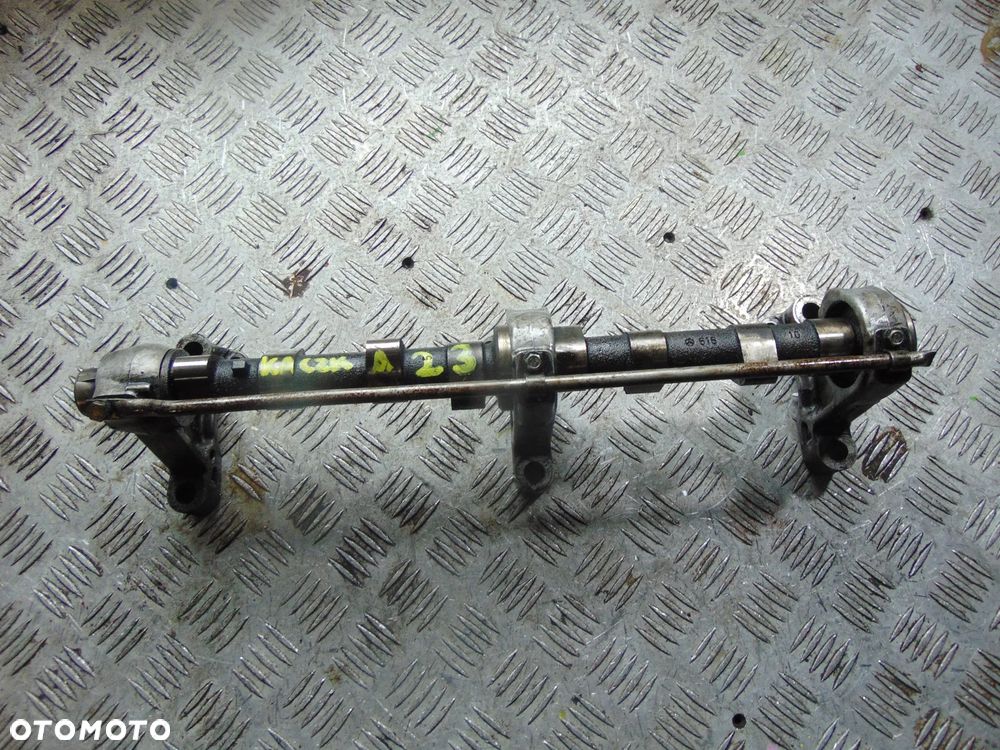 Wałek rozrządu mercedes w123 2,0/2,3 d