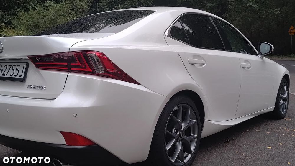 Lexus IS 200t Elite - 17