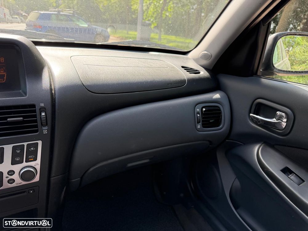 Nissan Almera 1.5 Visia AC - 2