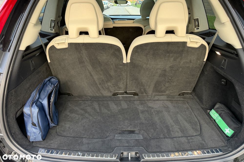 Volvo XC 90 T8 AWD Plug-In Hybrid Ultimate Bright 7os - 36