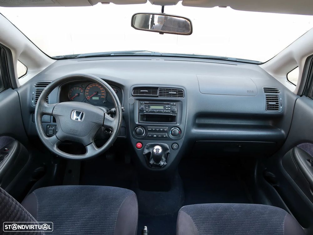 Honda Stream 1.7 ES - 12