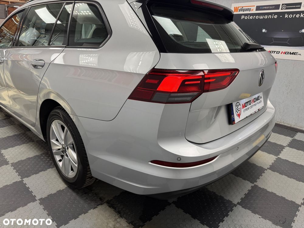 Volkswagen Golf - 22