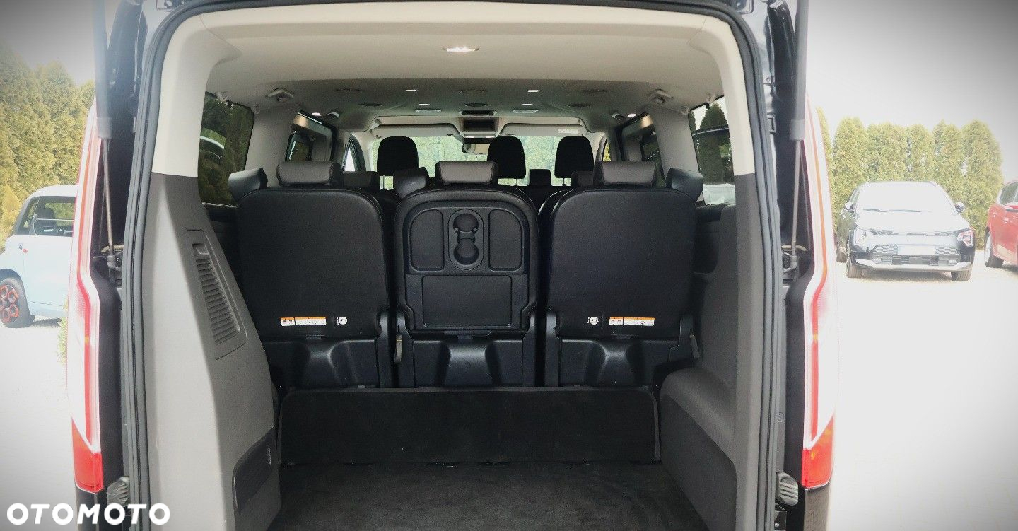 Ford Tourneo Custom - 25