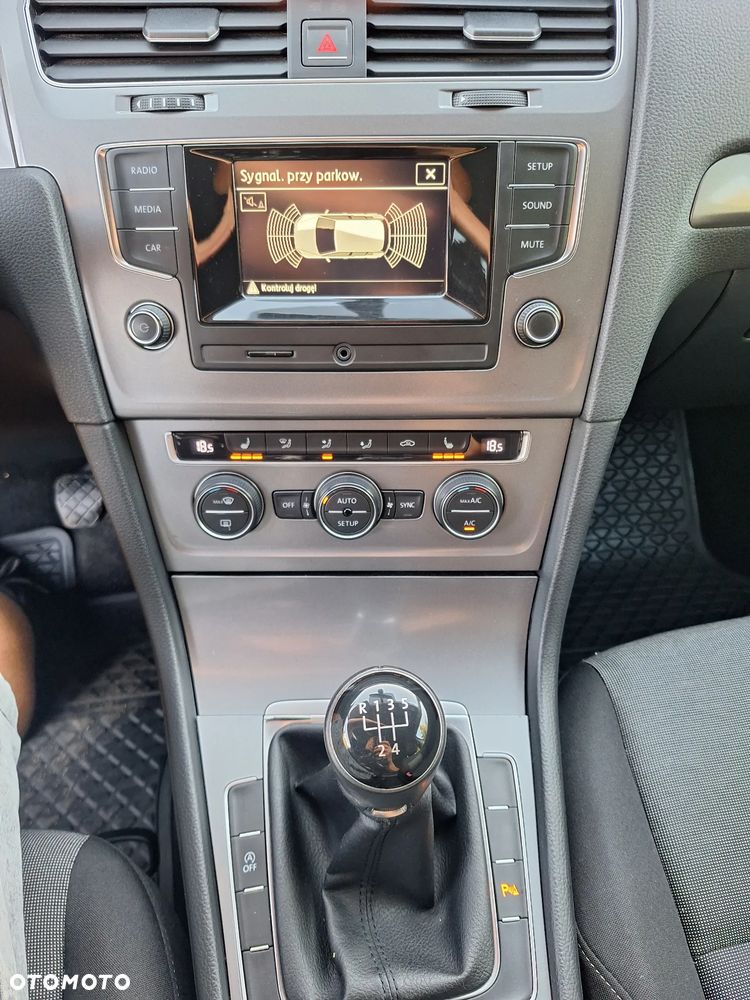 Volkswagen Golf - 13