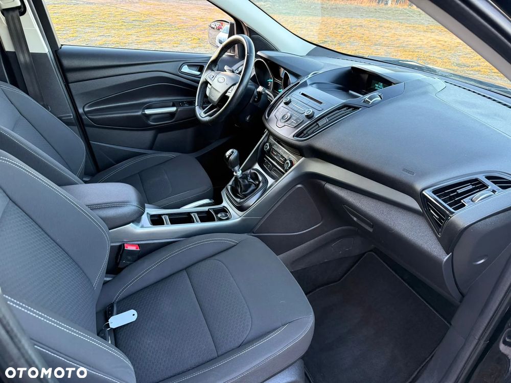 Ford Kuga 1.5 EcoBoost 2x4 Trend - 6