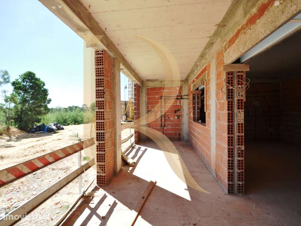 Apartamento T1 novo com elevador e arrecadação em Vale de Milhaços ... - Grande imagem: 4/9