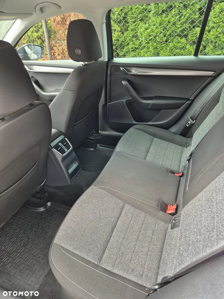 Skoda Octavia 2.0 TSI DSG Soleil - 24