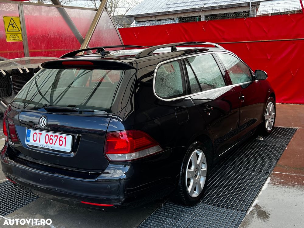 Volkswagen Golf 1.6 TDI DPF BlueMotion Technology DSG Comfortline - 4