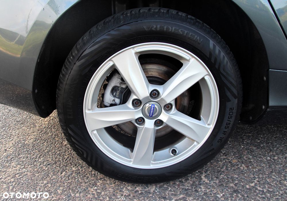 Volvo V40 D3 Summum - 14