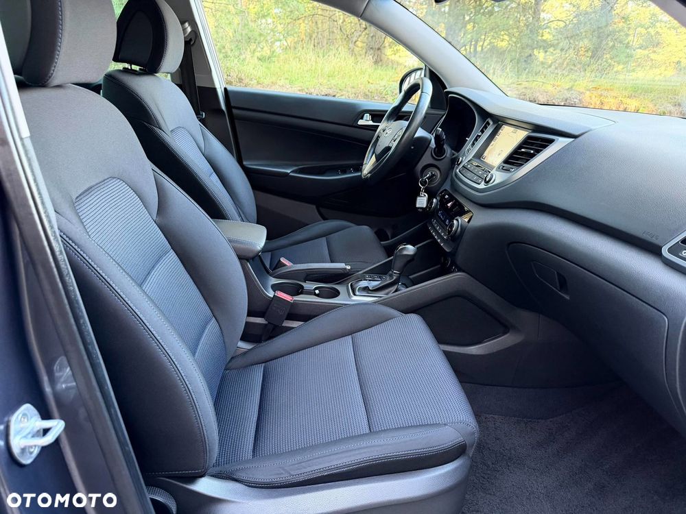 Hyundai Tucson blue 1.7 CRDi 2WD DCT Premium - 37