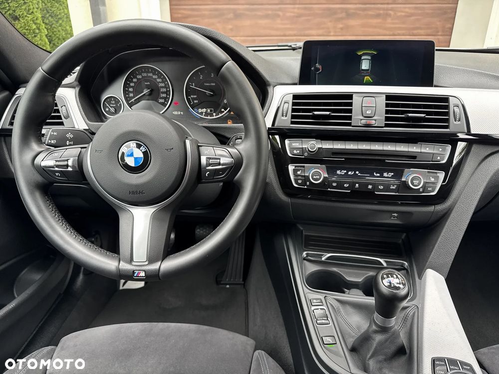 BMW Seria 3 320d M Sport Shadow - 22