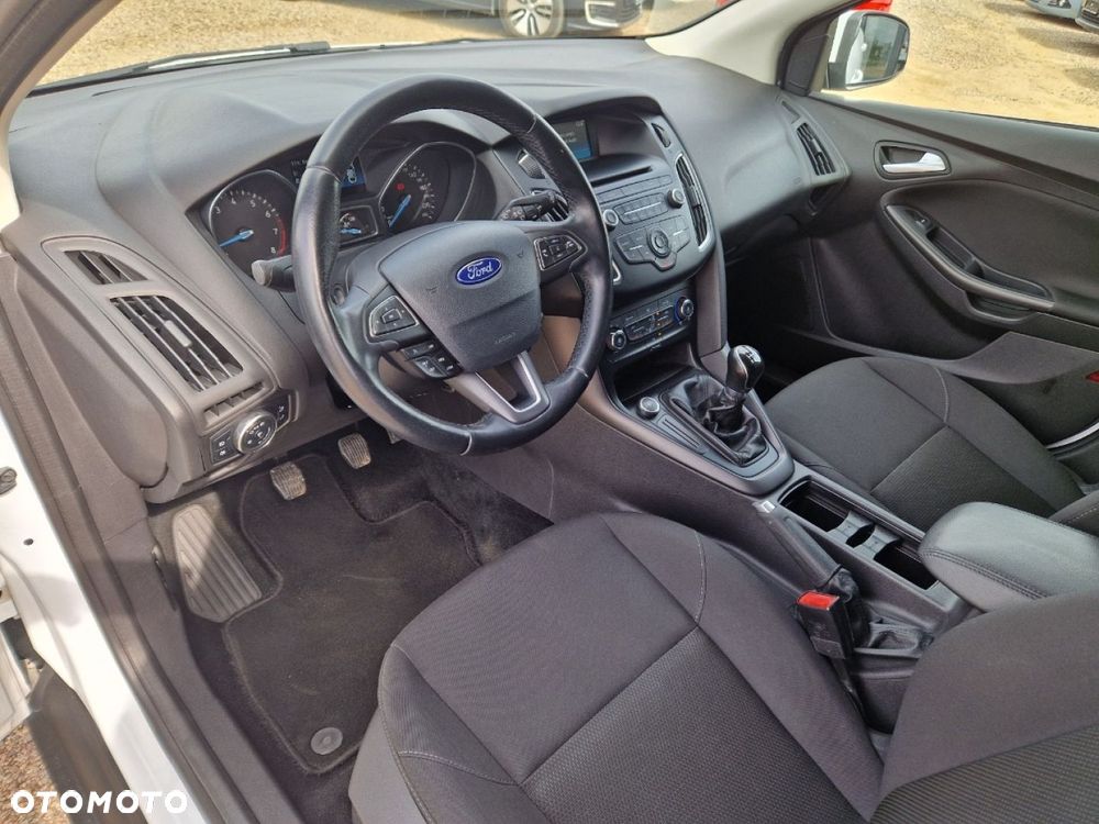 Ford Focus 1.6 TI-VCT Champions Edition - 6