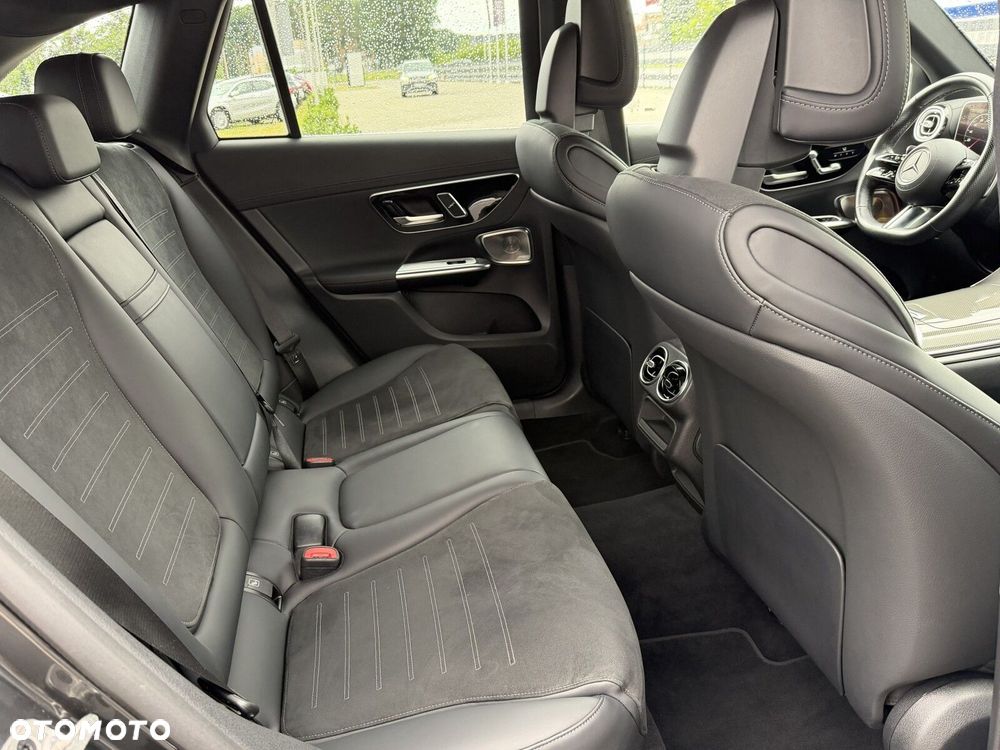 Mercedes-Benz GLC 220 d mHEV 4-Matic AMG Line - 24
