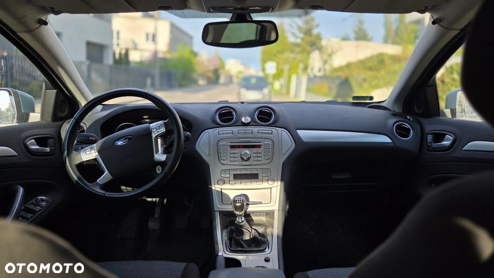 Ford Mondeo 1.8 TDCi Titanium - 9