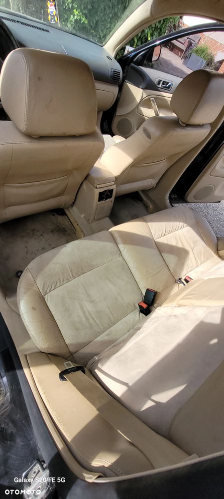 Volkswagen Passat 1.8T Highline - 16