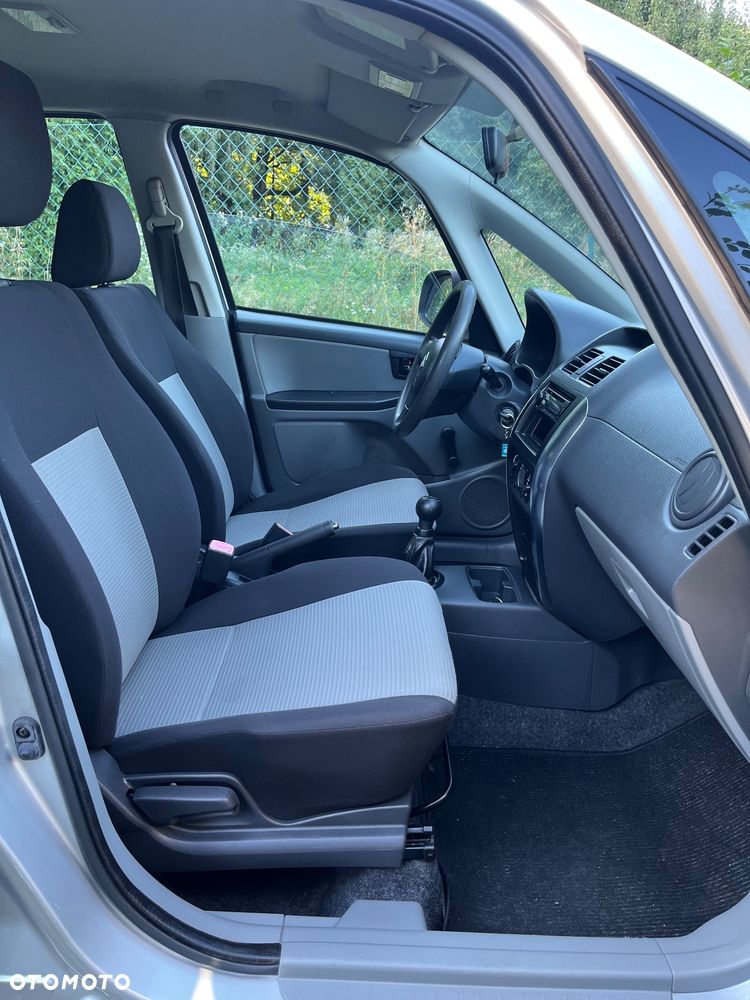 Suzuki SX4 - 13