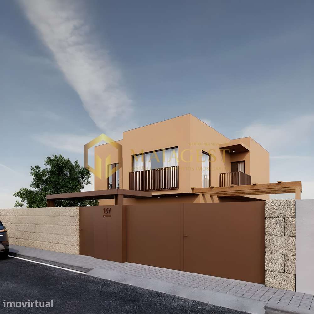 Moradia de Luxo em Reconstrução Total com Piscina - Grande imagem: 2/12
